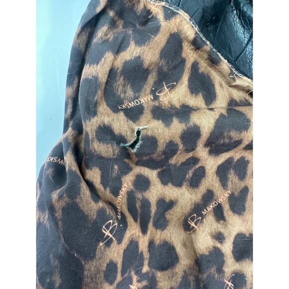 *Flawed* B Makowsky Leather Shoulder Bag Slouchy Hobo Satchel Belted Clip Purse - Picture 6 of 16